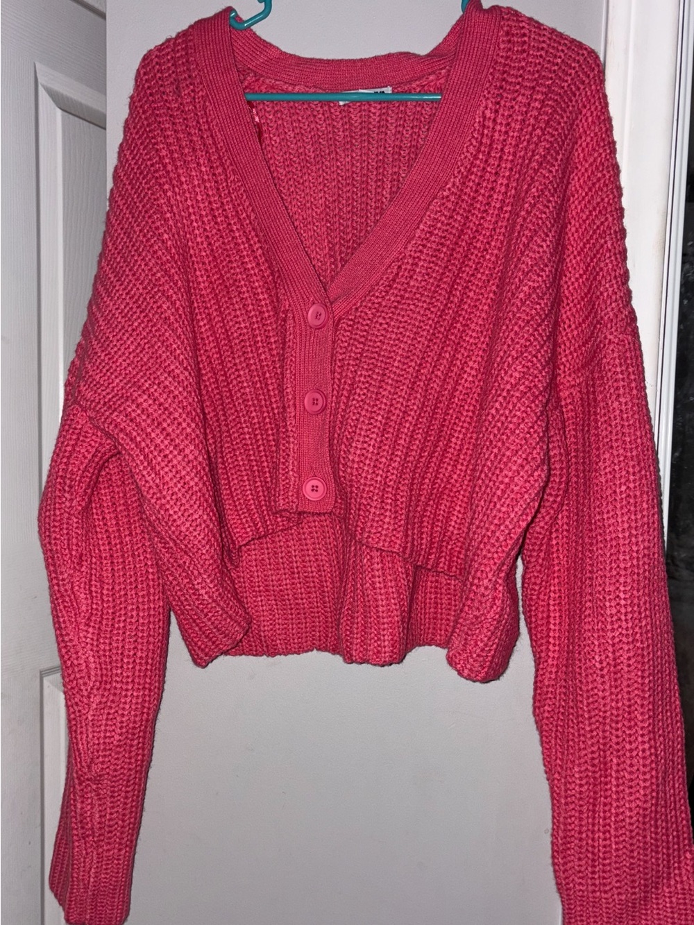 Fashion Nova Hot Pink Cropped V‑Neck Button Cardigan